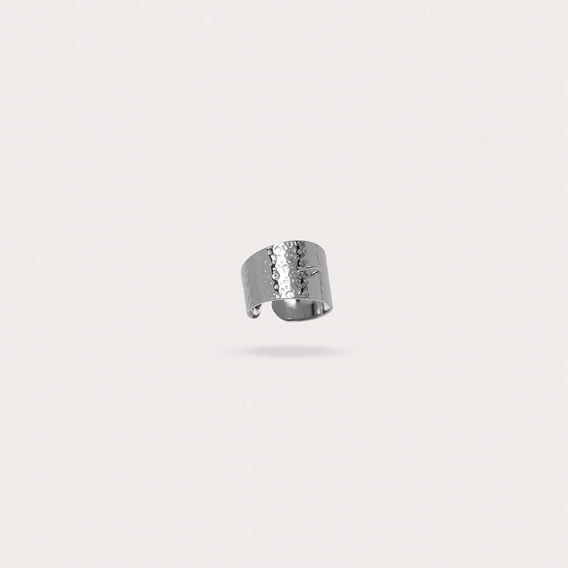 L’IMPRÉVISIBLE BAGUE MARTELÉE 2